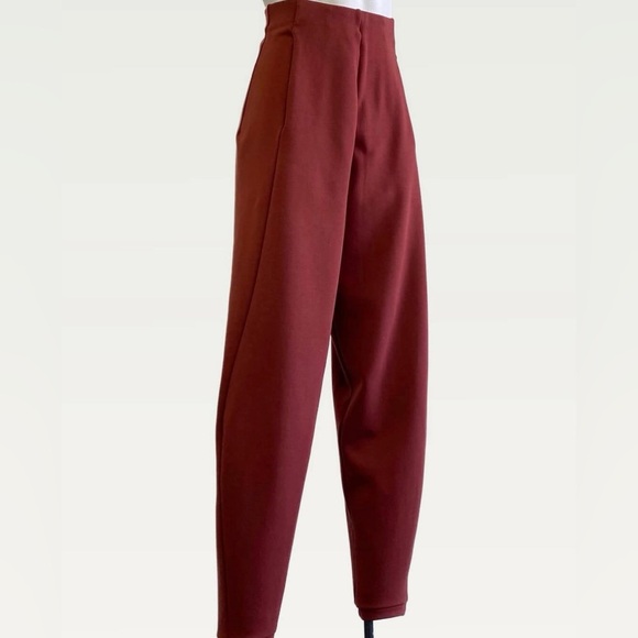 Hoi Bo High Waisted Stretch Jersey Pants in Maroon size Large - Picture 4 of 11